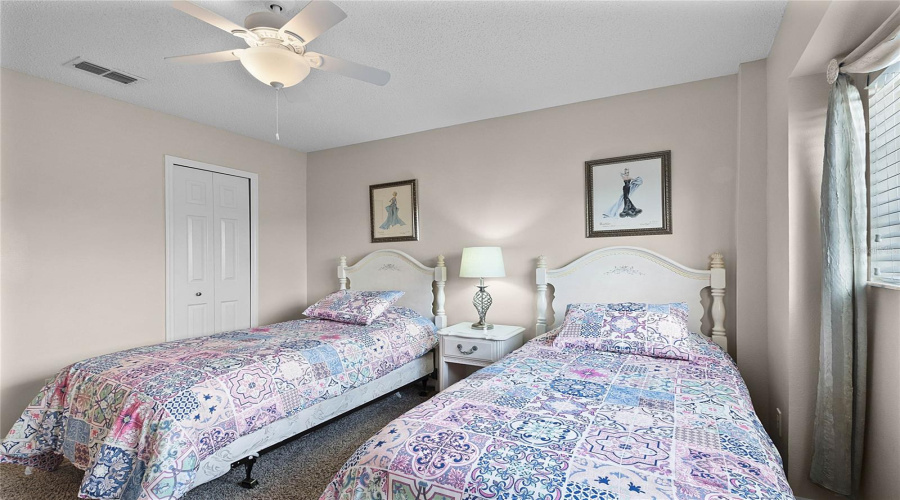 KISSIMMEE, Florida 34747, 5 Bedrooms Bedrooms, ,4 BathroomsBathrooms,Residential,For Sale,LA ISLA,0,MFRS5119558