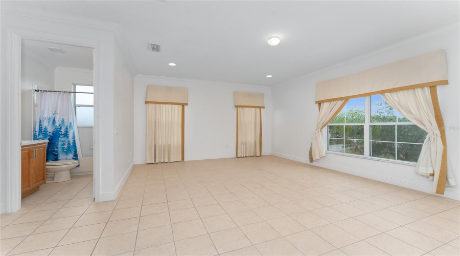 KISSIMMEE, Florida 34746, 4 Bedrooms Bedrooms, ,3 BathroomsBathrooms,Residential,For Sale,NAVIGATOR,MFRS5119417