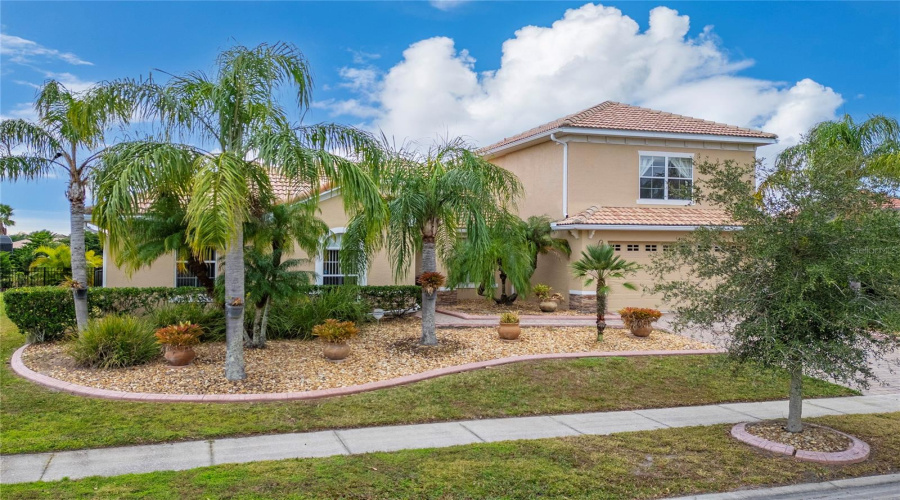 Kissimmee, Florida 34746, 4 Bedrooms Bedrooms, ,3 Bathroomsbathrooms,Residential,For Sale,Navigator,Mfrs5119417