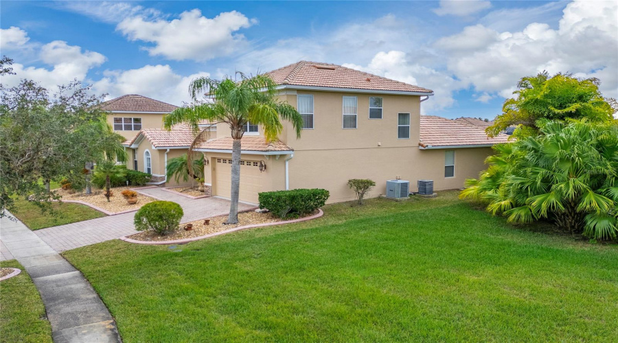 Kissimmee, Florida 34746, 4 Bedrooms Bedrooms, ,3 Bathroomsbathrooms,Residential,For Sale,Navigator,Mfrs5119417