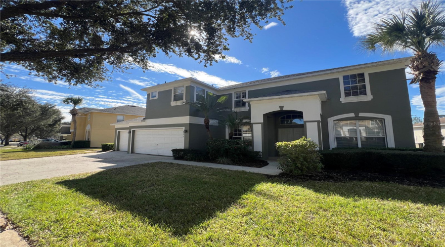 Kissimmee, Florida 34747, 7 Bedrooms Bedrooms, ,6 Bathroomsbathrooms,Residential,For Sale,La Isla,Mfrs5117947