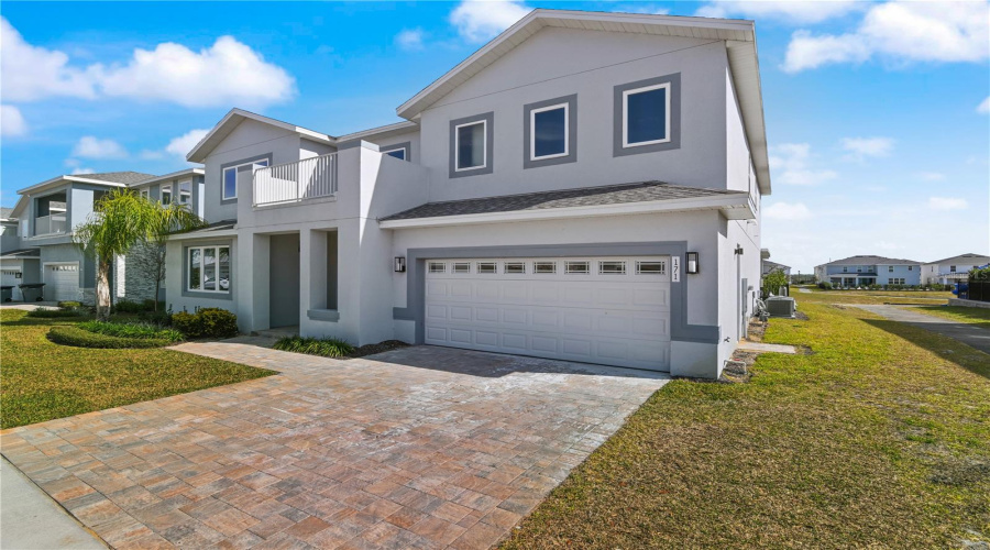 Kissimmee, Florida 34747, 8 Bedrooms Bedrooms, ,6 Bathroomsbathrooms,Residential,For Sale,Golden Noble,Mfrl4950339