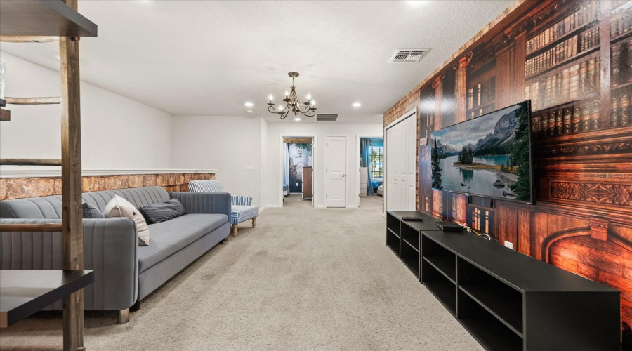 DAVENPORT, Florida 33897, 5 Bedrooms Bedrooms, ,4 BathroomsBathrooms,Residential,For Sale,LAVA TREE,0,MFRO6276437