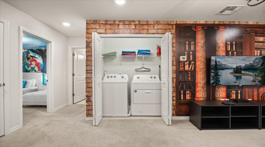 DAVENPORT, Florida 33897, 5 Bedrooms Bedrooms, ,4 BathroomsBathrooms,Residential,For Sale,LAVA TREE,0,MFRO6276437
