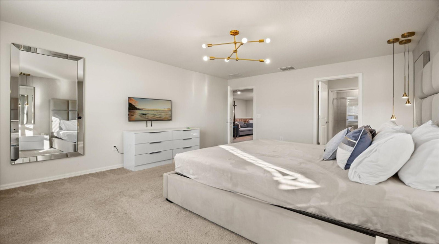 DAVENPORT, Florida 33897, 5 Bedrooms Bedrooms, ,4 BathroomsBathrooms,Residential,For Sale,LAVA TREE,0,MFRO6276437