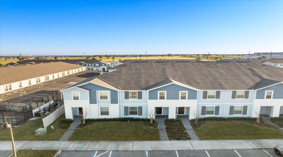 DAVENPORT, Florida 33897, 5 Bedrooms Bedrooms, ,4 BathroomsBathrooms,Residential,For Sale,LAVA TREE,0,MFRO6276437