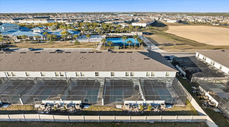 DAVENPORT, Florida 33897, 5 Bedrooms Bedrooms, ,4 BathroomsBathrooms,Residential,For Sale,LAVA TREE,0,MFRO6276437