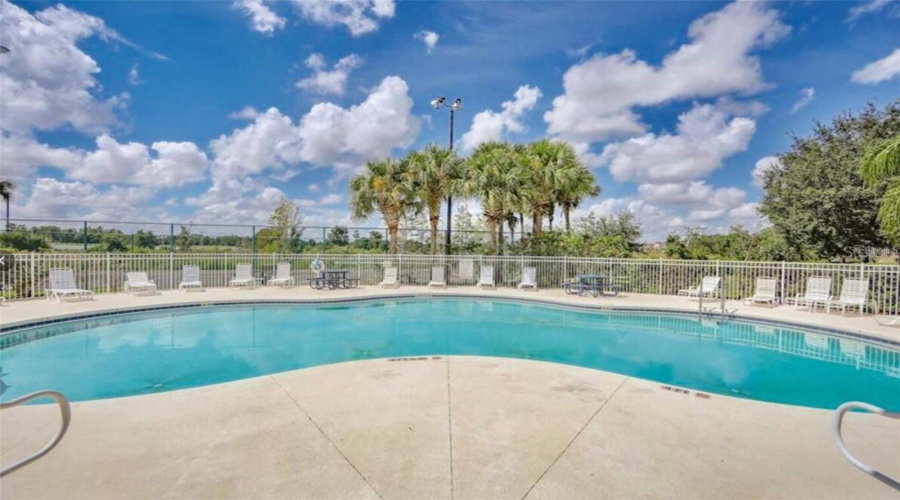 Kissimmee, Florida 34747, 3 Bedrooms Bedrooms, ,2 Bathroomsbathrooms,Residential,For Sale,Sun Lake,Mfrs5119648