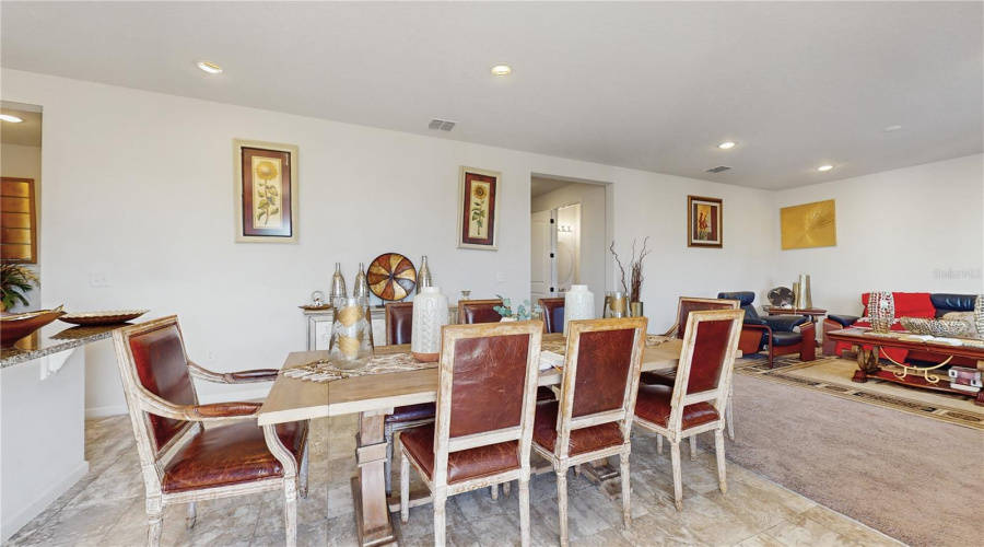 DAVENPORT, Florida 33837, 5 Bedrooms Bedrooms, ,3 BathroomsBathrooms,Residential,For Sale,SUGARWOOD,MFRTB8344286