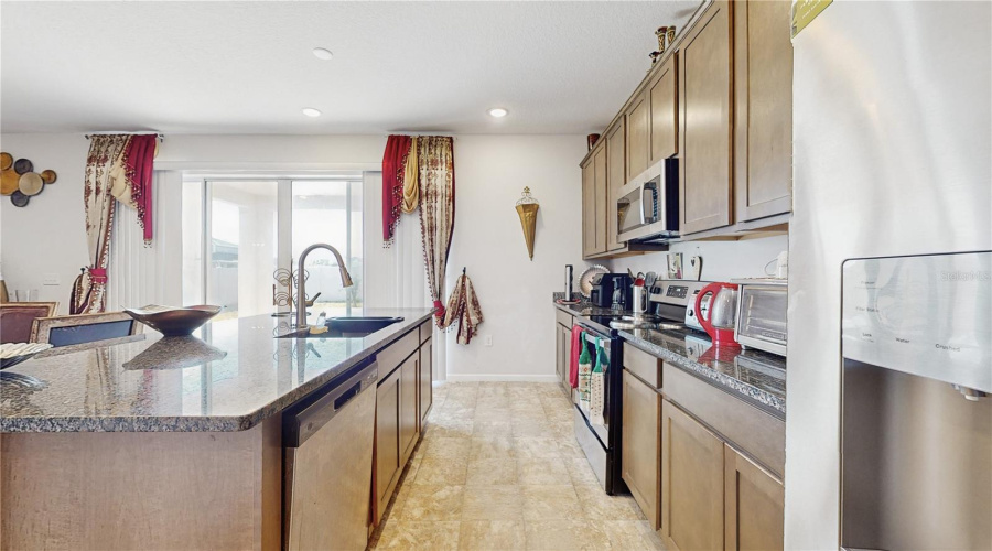 DAVENPORT, Florida 33837, 5 Bedrooms Bedrooms, ,3 BathroomsBathrooms,Residential,For Sale,SUGARWOOD,MFRTB8344286