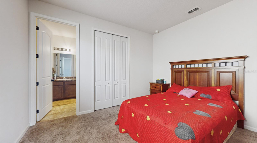 DAVENPORT, Florida 33837, 5 Bedrooms Bedrooms, ,3 BathroomsBathrooms,Residential,For Sale,SUGARWOOD,MFRTB8344286