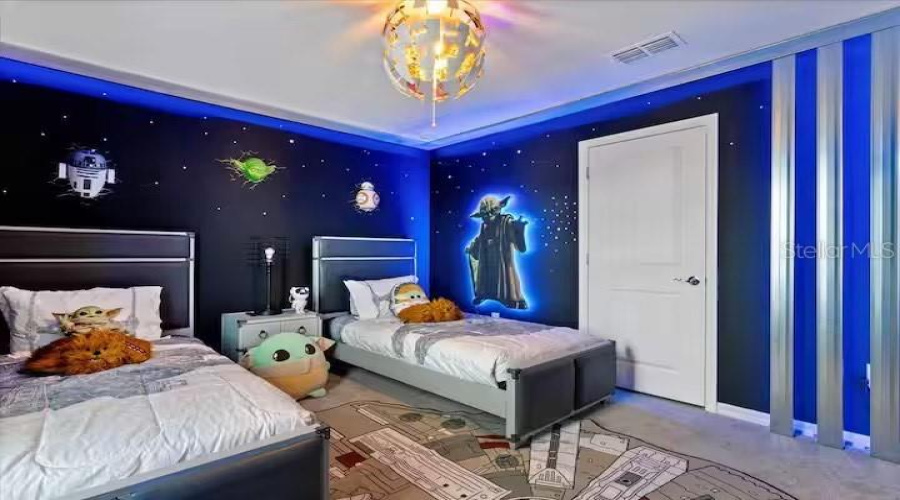 DAVENPORT, Florida 33897, 10 Bedrooms Bedrooms, ,8 BathroomsBathrooms,Residential,For Sale,LELANI,0,MFRS5119147