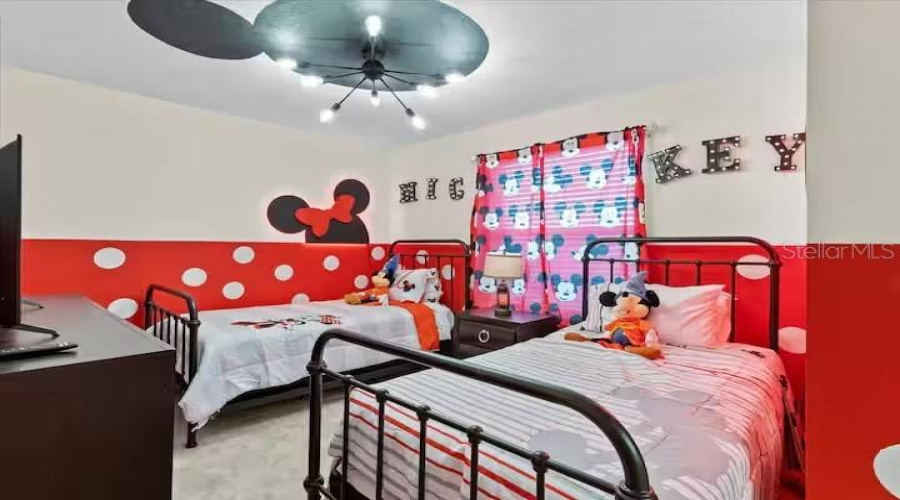 DAVENPORT, Florida 33897, 10 Bedrooms Bedrooms, ,8 BathroomsBathrooms,Residential,For Sale,LELANI,0,MFRS5119147