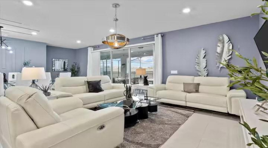 DAVENPORT, Florida 33897, 10 Bedrooms Bedrooms, ,8 BathroomsBathrooms,Residential,For Sale,LELANI,0,MFRS5119147