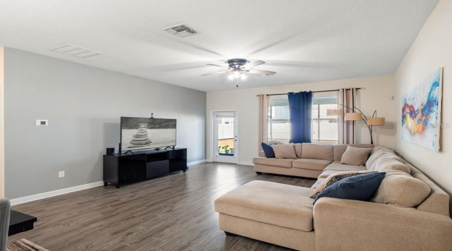 KISSIMMEE, Florida 34746, 3 Bedrooms Bedrooms, ,2 BathroomsBathrooms,Residential,For Sale,TRIBUTE,MFRO6273744