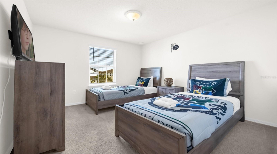 DAVENPORT, Florida 33837, 5 Bedrooms Bedrooms, ,4 BathroomsBathrooms,Residential,For Sale,OAKMOSS,0,MFRO6274422