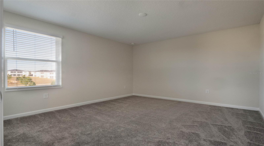 DAVENPORT, Florida 33896, 4 Bedrooms Bedrooms, ,2 BathroomsBathrooms,Residential,For Sale,DOWNSWING,0,MFRO6276293