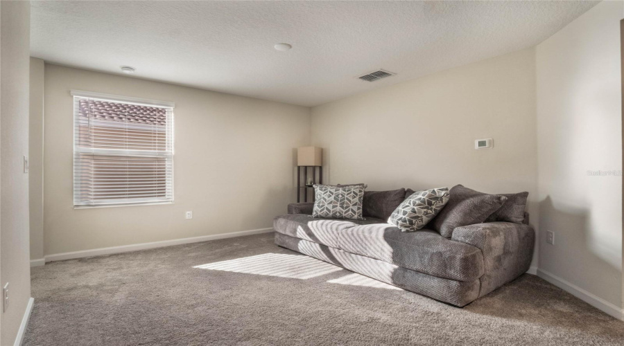 DAVENPORT, Florida 33896, 4 Bedrooms Bedrooms, ,2 BathroomsBathrooms,Residential,For Sale,DOWNSWING,0,MFRO6276293