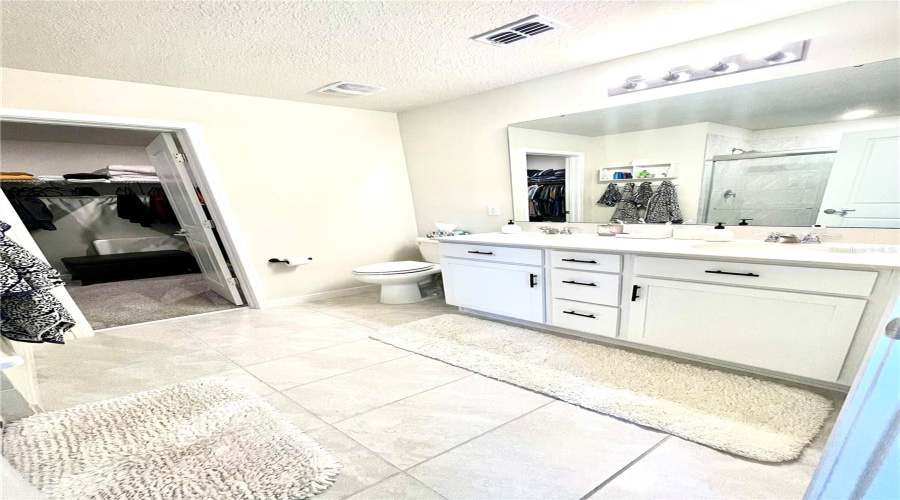 KISSIMMEE, Florida 34746, 4 Bedrooms Bedrooms, ,3 BathroomsBathrooms,Residential,For Sale,WOODMONT,MFRS5119525