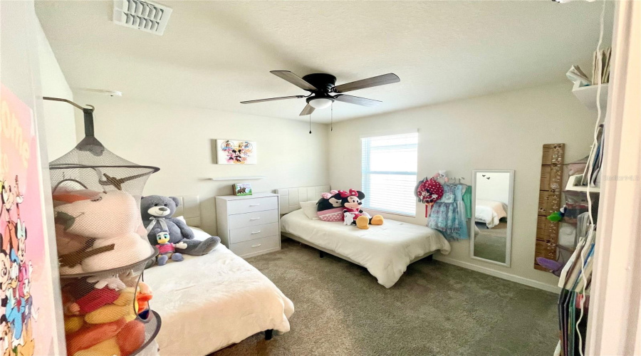 KISSIMMEE, Florida 34746, 4 Bedrooms Bedrooms, ,3 BathroomsBathrooms,Residential,For Sale,WOODMONT,MFRS5119525