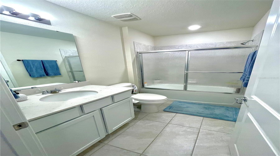 KISSIMMEE, Florida 34746, 4 Bedrooms Bedrooms, ,3 BathroomsBathrooms,Residential,For Sale,WOODMONT,MFRS5119525
