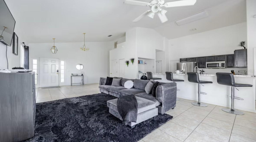 DAVENPORT, Florida 33897, 4 Bedrooms Bedrooms, ,2 BathroomsBathrooms,Residential,For Sale,CORVINA,0,MFRP4933549