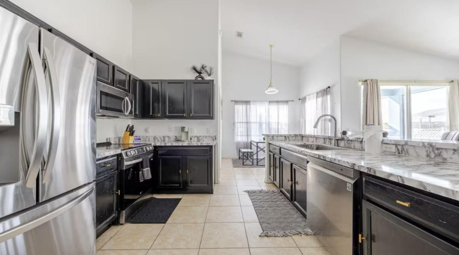 DAVENPORT, Florida 33897, 4 Bedrooms Bedrooms, ,2 BathroomsBathrooms,Residential,For Sale,CORVINA,0,MFRP4933549