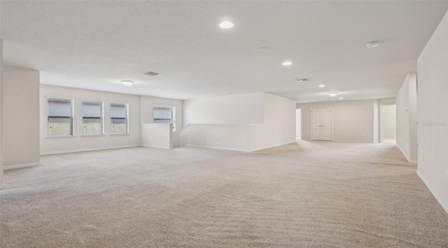KISSIMMEE, Florida 34747, 9 Bedrooms Bedrooms, ,6 BathroomsBathrooms,Residential,For Sale,CORCOVADO,0,MFRO6275641