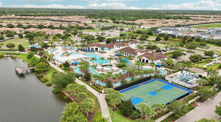 KISSIMMEE, Florida 34747, 9 Bedrooms Bedrooms, ,6 BathroomsBathrooms,Residential,For Sale,CORCOVADO,0,MFRO6275641
