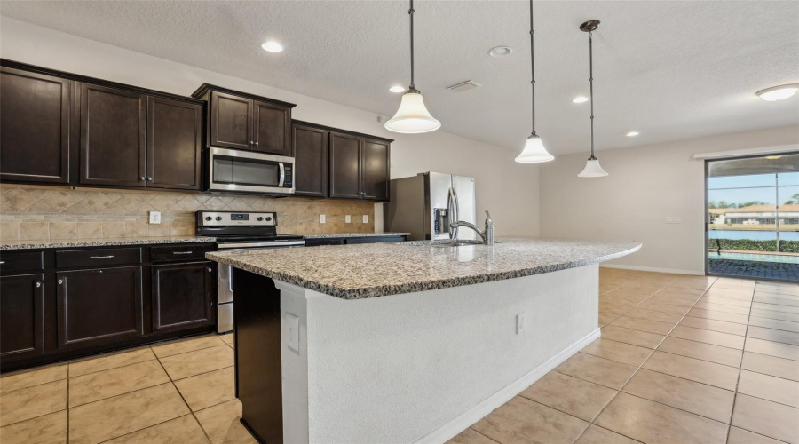 KISSIMMEE, Florida 34747, 9 Bedrooms Bedrooms, ,6 BathroomsBathrooms,Residential,For Sale,CORCOVADO,0,MFRO6275641