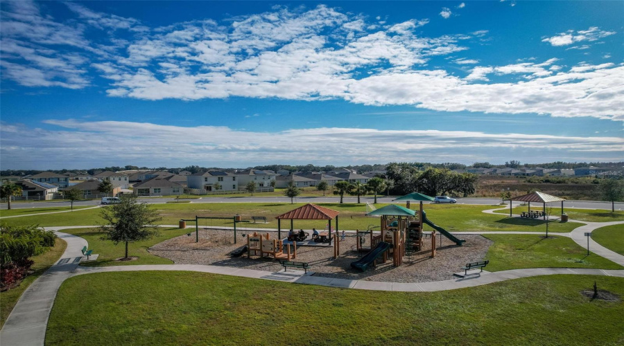 DAVENPORT, Florida 33837, 4 Bedrooms Bedrooms, ,2 BathroomsBathrooms,Residential,For Sale,EAGLEVIEW,0,MFRS5118953