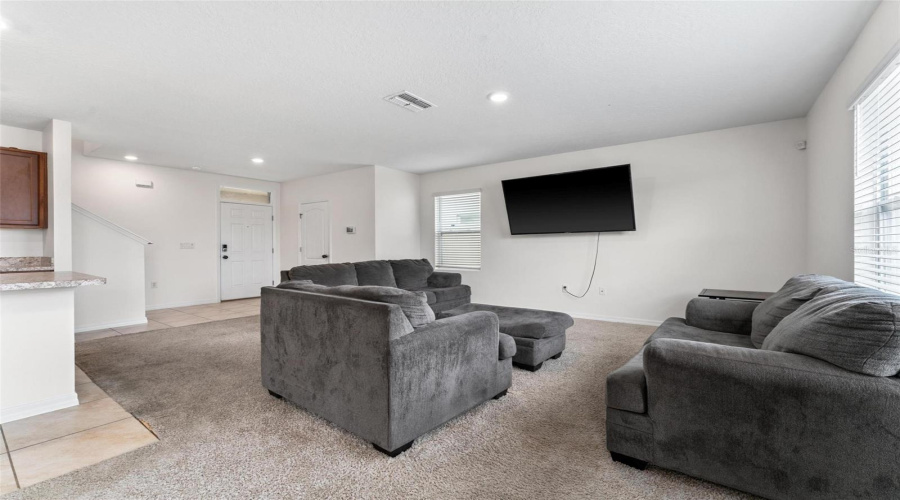 DAVENPORT, Florida 33837, 4 Bedrooms Bedrooms, ,2 BathroomsBathrooms,Residential,For Sale,EAGLEVIEW,0,MFRS5118953