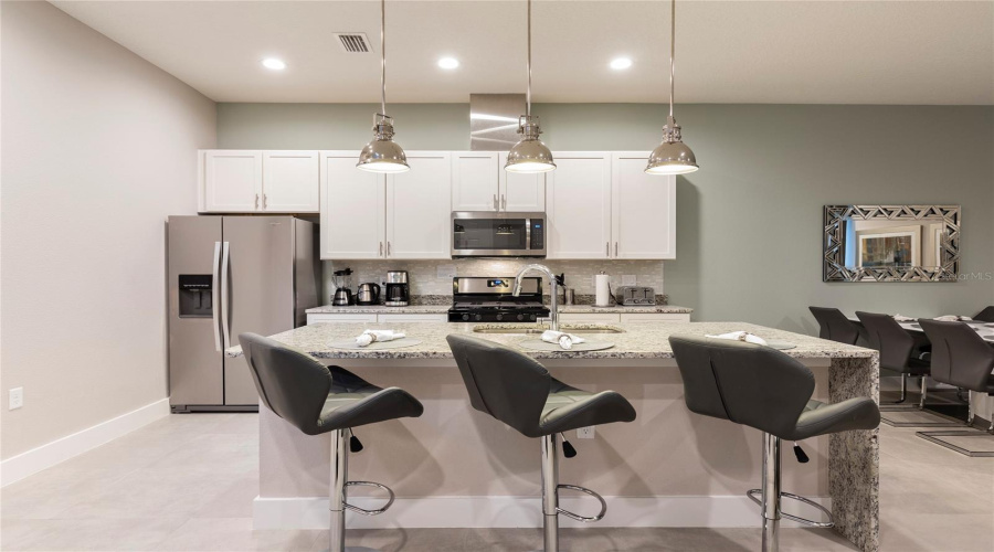 KISSIMMEE, Florida 34747, 5 Bedrooms Bedrooms, ,6 BathroomsBathrooms,Residential,For Sale,SUNVILLE,0,MFRO6213801
