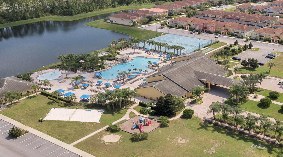 KISSIMMEE, Florida 34747, 3 Bedrooms Bedrooms, ,3 BathroomsBathrooms,Residential,For Sale,COCO PALM,0,MFRG5092160