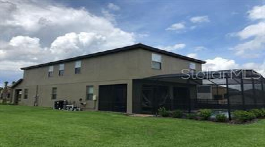 DAVENPORT, Florida 33837, 6 Bedrooms Bedrooms, ,4 BathroomsBathrooms,Residential,For Sale,MISTY OAK,0,MFRS5119610