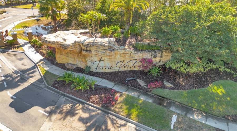 KISSIMMEE, Florida 34746, 5 Bedrooms Bedrooms, ,3 BathroomsBathrooms,Residential,For Sale,MADIERA BEACH,0,MFRO6276845