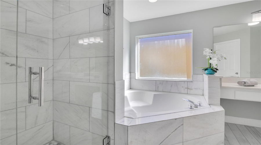KISSIMMEE, Florida 34746, 5 Bedrooms Bedrooms, ,3 BathroomsBathrooms,Residential,For Sale,MADIERA BEACH,0,MFRO6276845