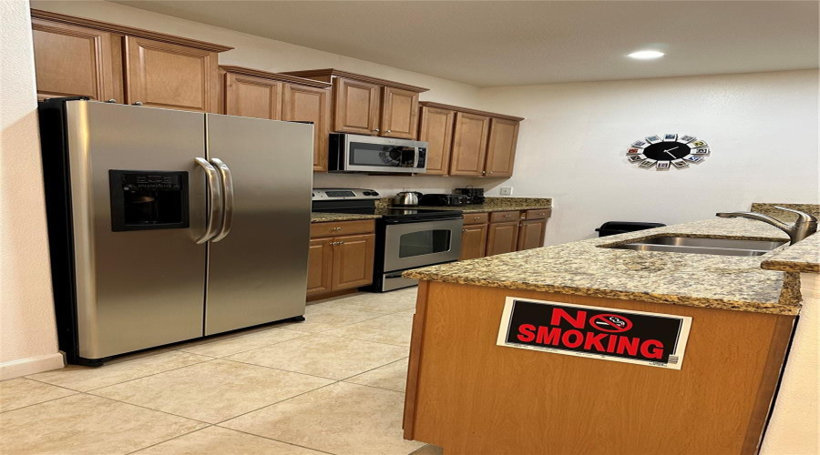 KISSIMMEE, Florida 34747, 4 Bedrooms Bedrooms, ,3 BathroomsBathrooms,Residential,For Sale,CALIFORNIA PALM,0,MFRS5119584