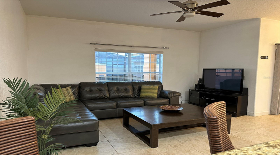 KISSIMMEE, Florida 34747, 4 Bedrooms Bedrooms, ,3 BathroomsBathrooms,Residential,For Sale,CALIFORNIA PALM,0,MFRS5119584
