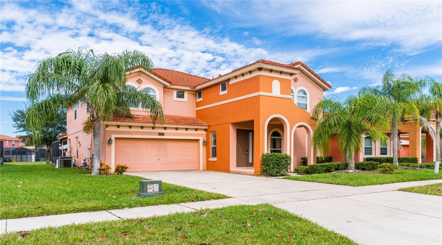 Kissimmee, Florida 34746, 6 Bedrooms Bedrooms, ,5 Bathroomsbathrooms,Residential,For Sale,Stella,Mfrs5119808