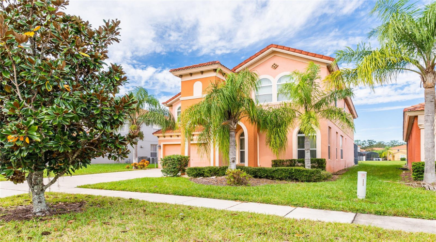 Kissimmee, Florida 34746, 6 Bedrooms Bedrooms, ,5 Bathroomsbathrooms,Residential,For Sale,Stella,Mfrs5119808