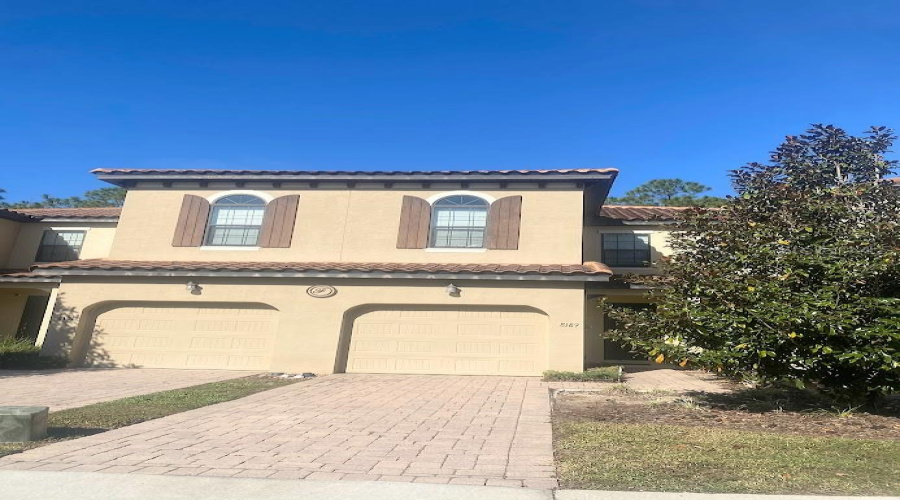 Davenport, Florida 33896, 3 Bedrooms Bedrooms, ,2 Bathroomsbathrooms,Residential,For Sale,Roseville,Mfro6276941