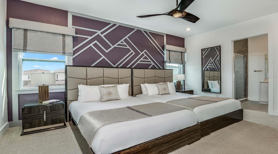 DAVENPORT, Florida 33837, 6 Bedrooms Bedrooms, ,6 BathroomsBathrooms,Residential,For Sale,PINE OAK,0,MFRS5115411