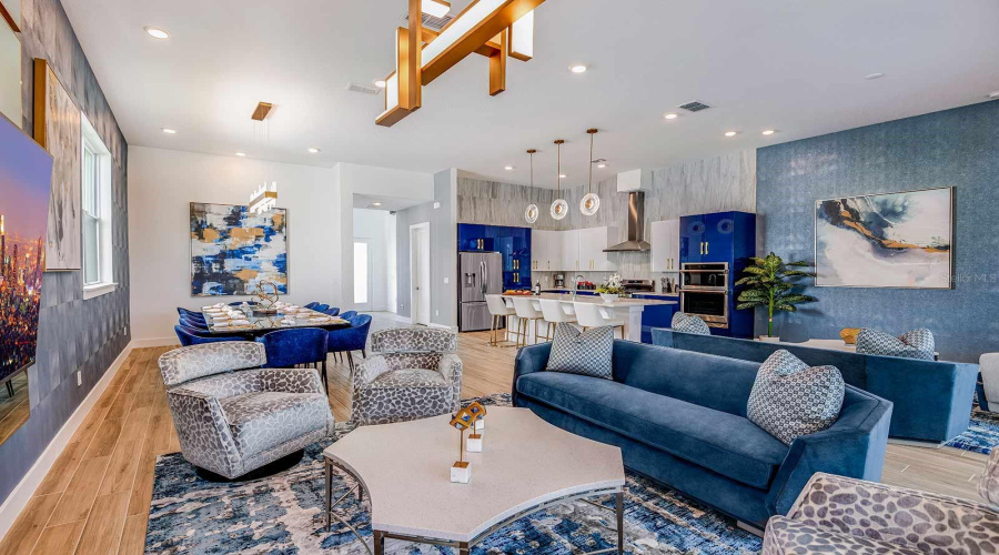 DAVENPORT, Florida 33837, 6 Bedrooms Bedrooms, ,6 BathroomsBathrooms,Residential,For Sale,PINE OAK,0,MFRS5115411