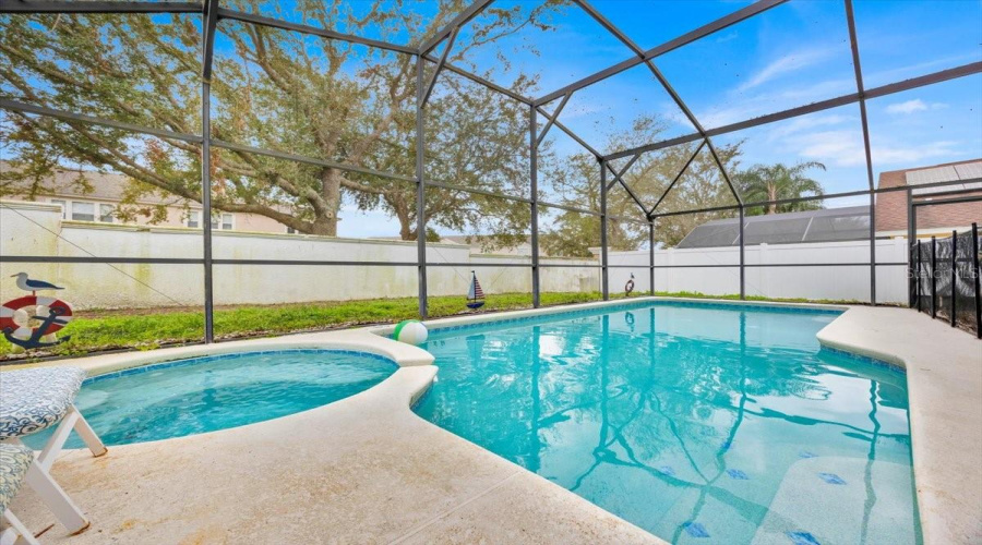 Kissimmee, Florida 34747, 4 Bedrooms Bedrooms, ,3 Bathroomsbathrooms,Residential,For Sale,Oneida,Mfro6276850