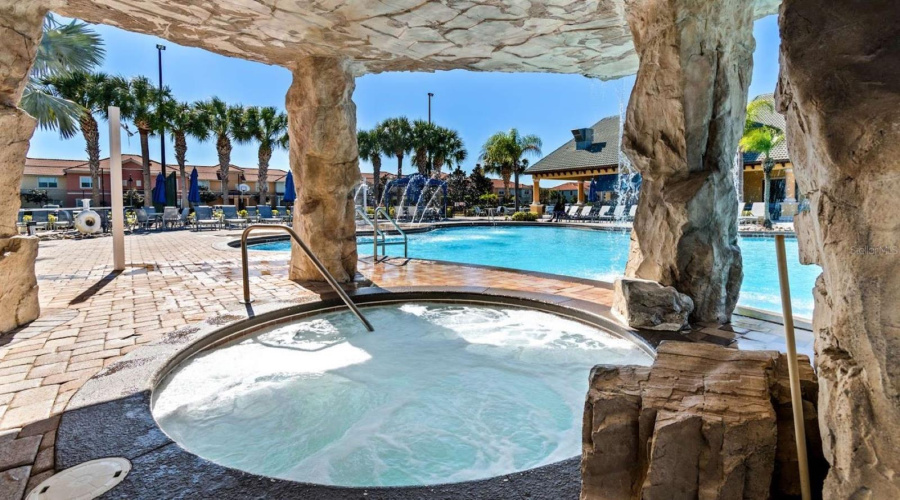 Resort Hot Tubs