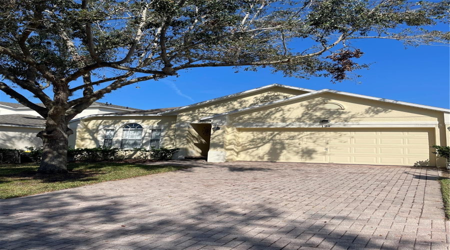 Davenport, Florida 33897, 3 Bedrooms Bedrooms, ,2 Bathroomsbathrooms,Residential,For Sale,Lancaster,Mfro6277714