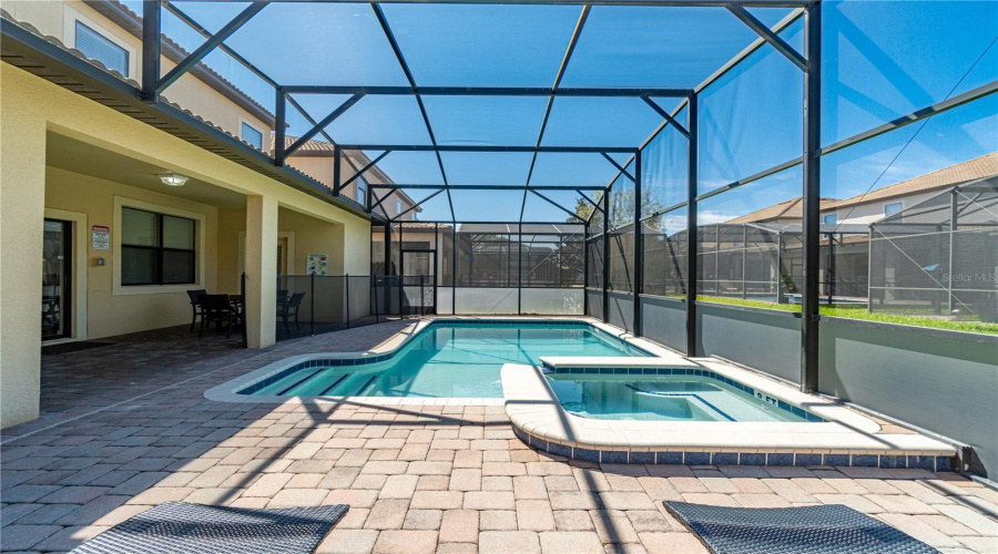 DAVENPORT, Florida 33896, 6 Bedrooms Bedrooms, ,6 BathroomsBathrooms,Residential,For Sale,SHADOW MOUNTAIN,0,MFRO6276946
