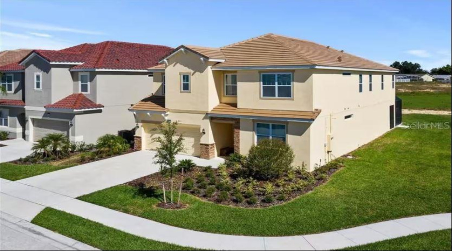 Davenport, Florida 33837, 12 Bedrooms Bedrooms, ,11 Bathroomsbathrooms,Residential,For Sale,Oakgrain,Mfro6277846