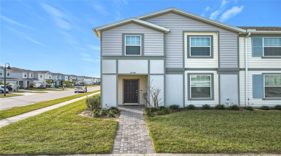 Davenport, Florida 33897, 5 Bedrooms Bedrooms, ,4 Bathroomsbathrooms,Residential,For Sale,Lana,Mfro6277324